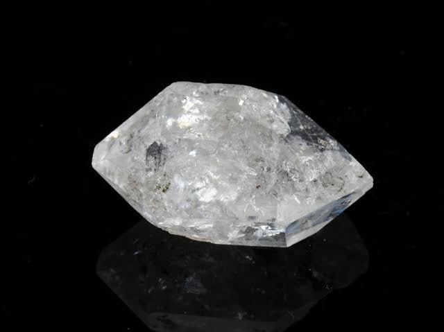 Natural Herkimer Diamond 100% Original & Certified